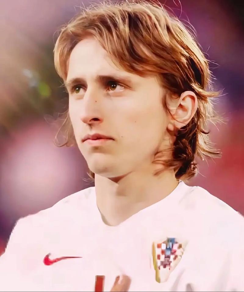 美记：经历上次失败后篮网已放弃吸引巨星，目前专注于选秀