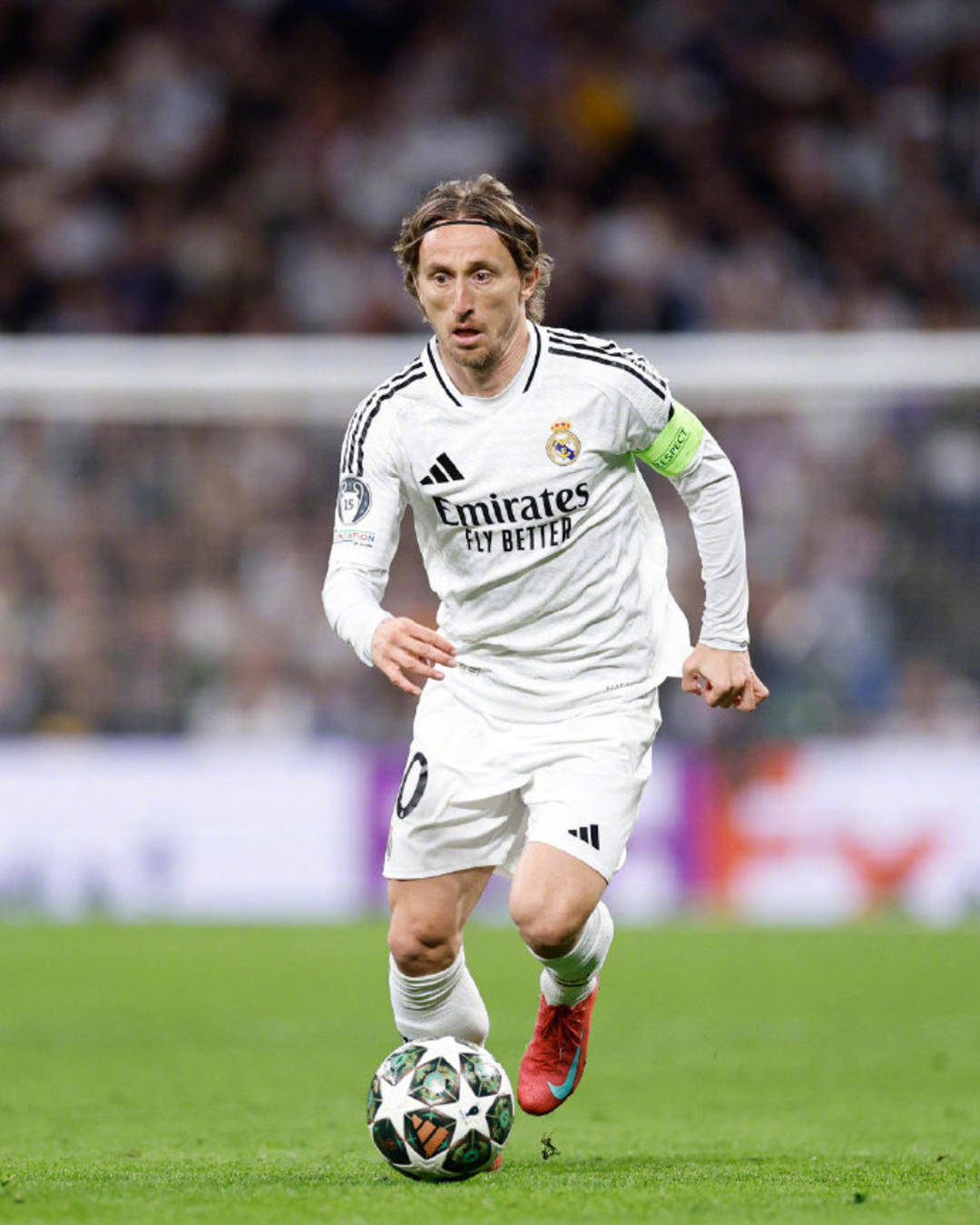 日媒：札幌后卫家泉怜依新婚能量满格，甜蜜盛赞爱妻厨艺